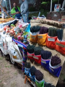 VILLA FLOR SERRANA CELEBRÓ UNA EXITOSA FIESTA VECINAL CON MÚSICA, ARTESANÍAS Y GRAN PARTICIPACIÓN